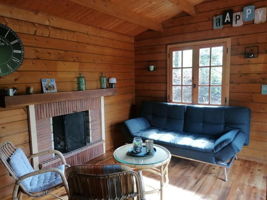 Lanvallay Chalet En Pleine Nature Au Bord D'Un Etang מראה חיצוני תמונה