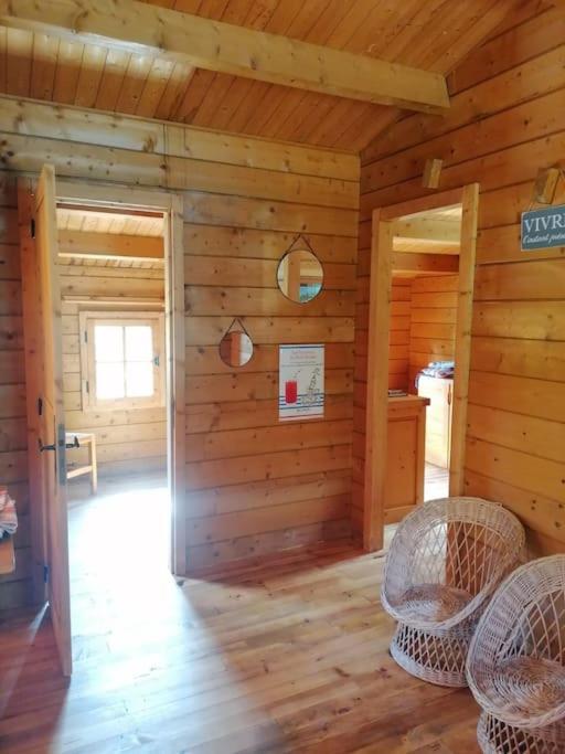 Lanvallay Chalet En Pleine Nature Au Bord D'Un Etang מראה חיצוני תמונה