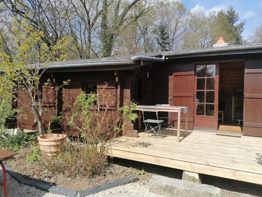 Lanvallay Chalet En Pleine Nature Au Bord D'Un Etang מראה חיצוני תמונה
